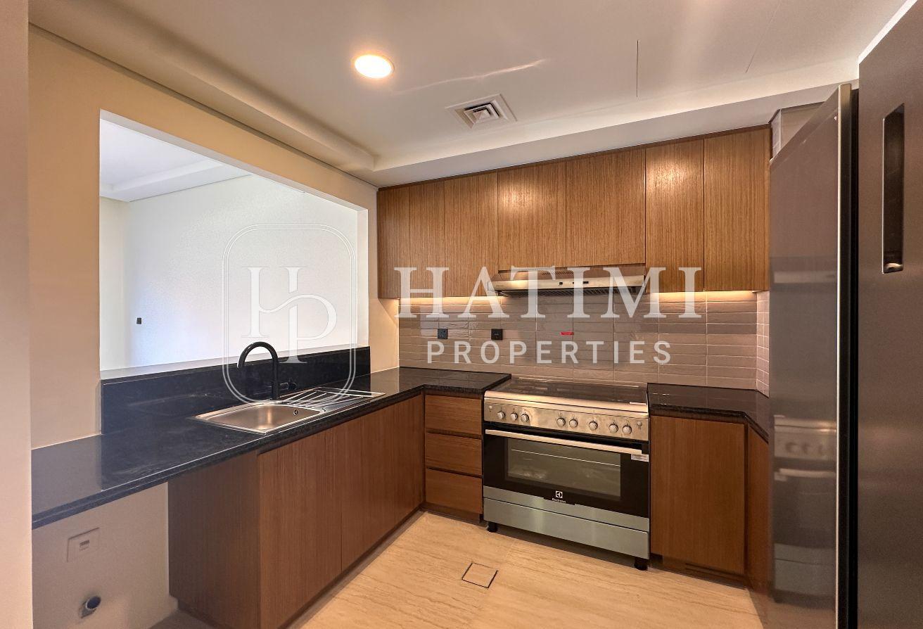 SPACIOUS 3 BEDROOM | READY TO MOVE | BRAND NEW photo 8