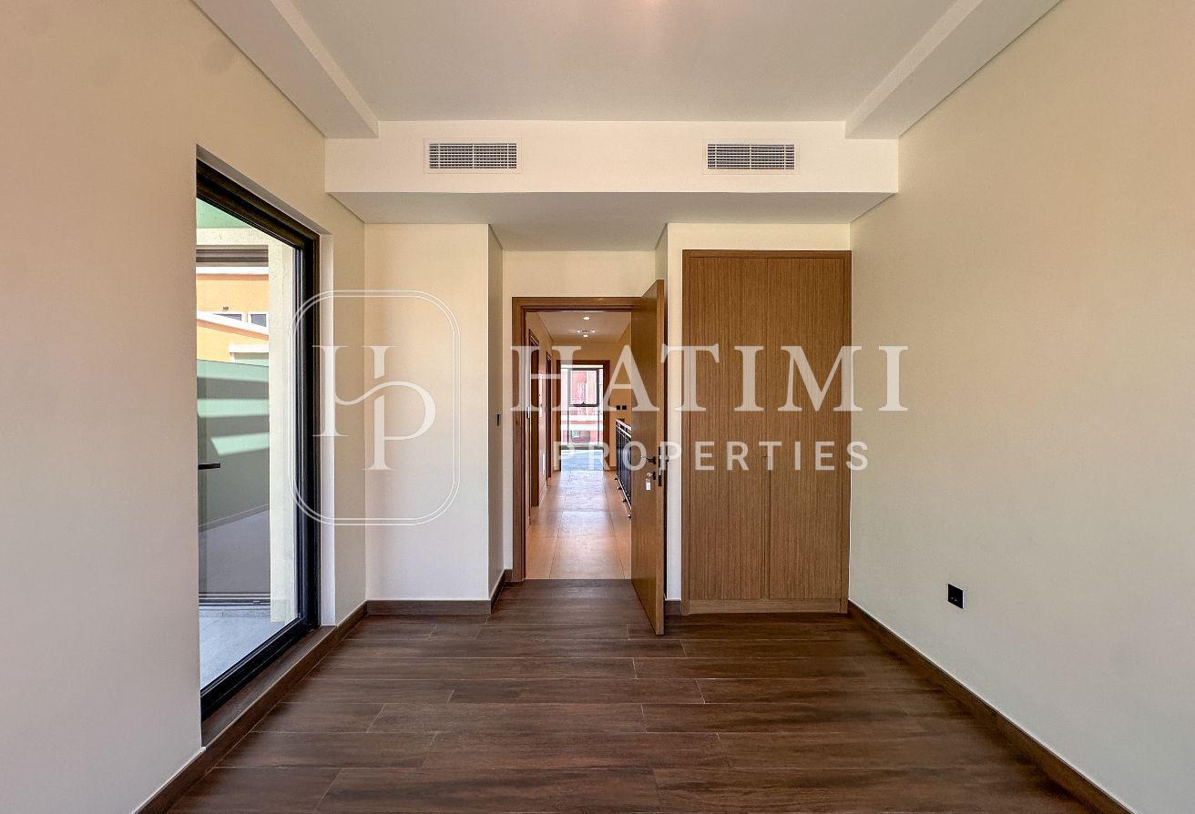 SPACIOUS 3 BEDROOM | READY TO MOVE | BRAND NEW photo 12