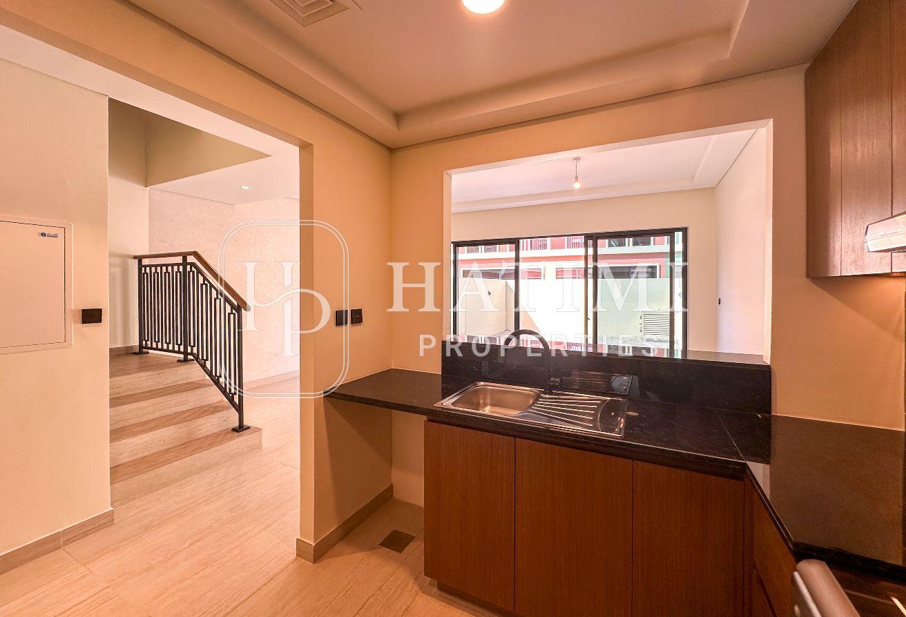 SPACIOUS 3 BEDROOM | READY TO MOVE | BRAND NEW photo 7