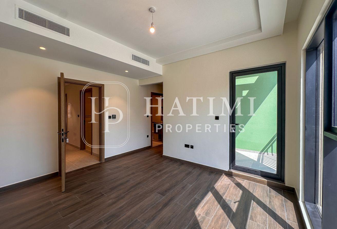 SPACIOUS 3 BEDROOM | READY TO MOVE | BRAND NEW photo 4