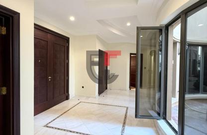 Villa - 6 Bedrooms - 6 Bathrooms for rent in Signature Villas Frond C - Signature Villas - Palm Jumeirah - Dubai