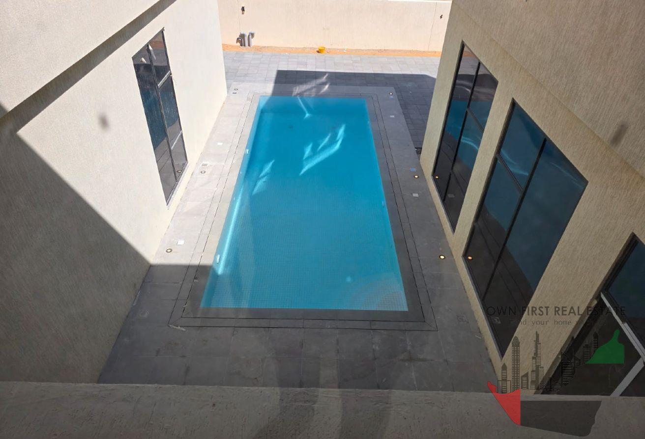 BRAND-NEW | 5BR VILLA| PRIVATE POOL & LIFT| VACANT photo 10