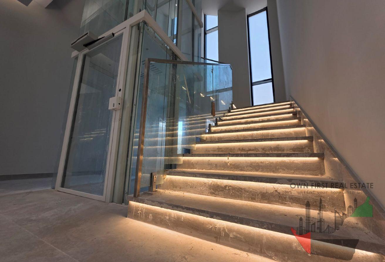 BRAND-NEW | 5BR VILLA| PRIVATE POOL & LIFT| VACANT photo 12