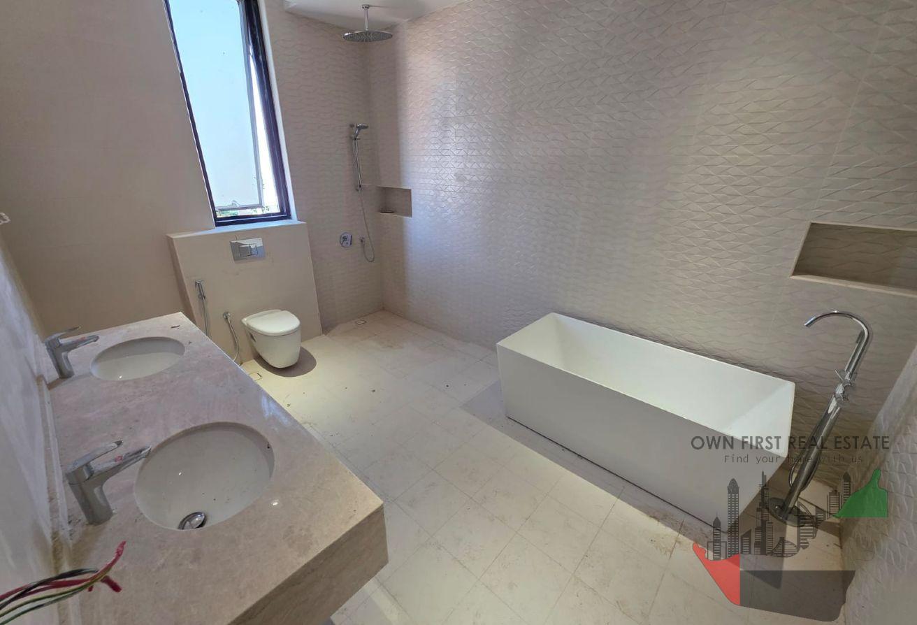 BRAND-NEW | 5BR VILLA| PRIVATE POOL & LIFT| VACANT photo 6