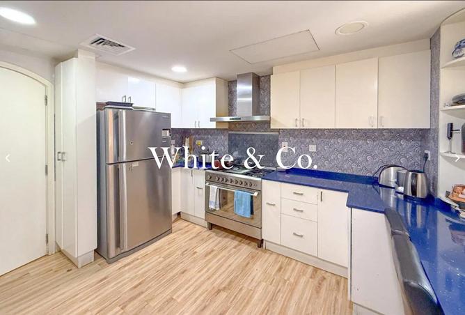 74232655 - Property Image 3