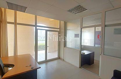 Shop - Studio - 1 Bathroom for rent in Building Q02 - France Cluster - International City - Dubai