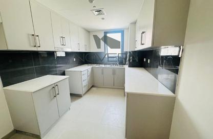 Apartment - 2 - 4 for sale in Jawaher Residences - Maryam Island - Al Khan - Sharjah