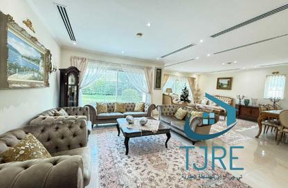 Villa - 4 Bedrooms - 4 Bathrooms for rent in District 8 - Jumeirah Park - Dubai