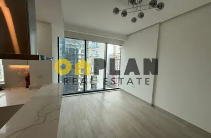 Apartment - 1 Bedroom - 2 Bathrooms for rent in The East Crest by Meteora - District 17 - Jumeirah Village Circle - Dubai