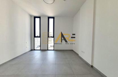 Apartment - Studio - 1 for rent in The Solo - Aljada - Sharjah