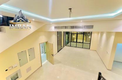 Villa - 5 Bedrooms - 7 Bathrooms for rent in Al Hooshi Villas - Hoshi - Al Badie - Sharjah Villa - 5 Bedrooms - 7 Bathrooms for rent in Al Hooshi Villas - Hoshi - Al Badie - Sharjah