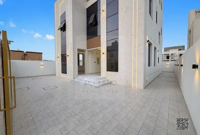 139668990 - Property Image 2