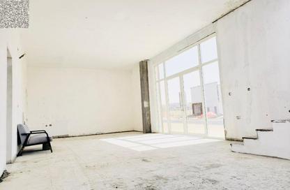 Warehouse - Studio - 1 Bathroom for rent in Umm Al Thuoob - Umm Al Quwain