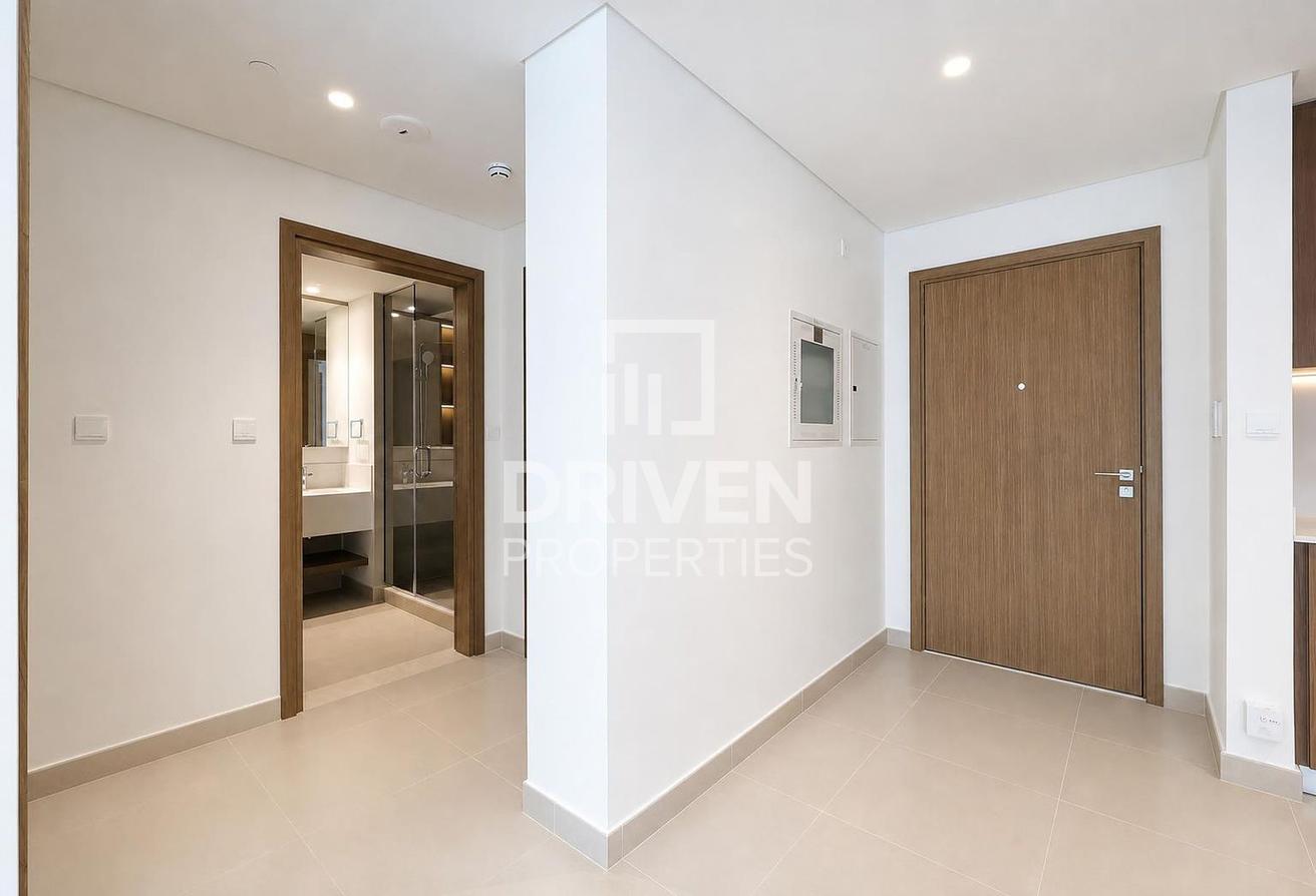 Elegant Apt | Community View | Modern Living photo 8