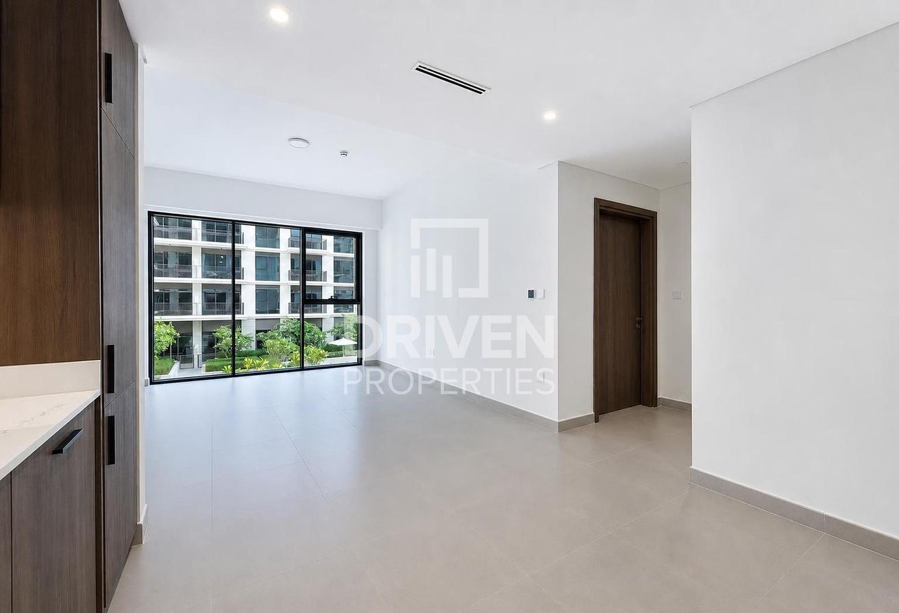 Elegant Apt | Community View | Modern Living photo 4