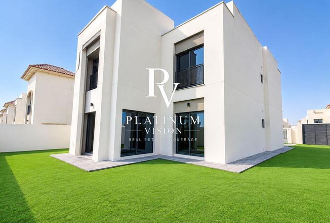 CORNER | Single Row | Very Big Plot | Mortgageable