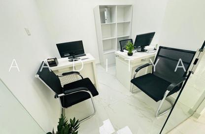 Office Space - Studio - 1 Bathroom for rent in Reem Residency - Al Karama - Dubai