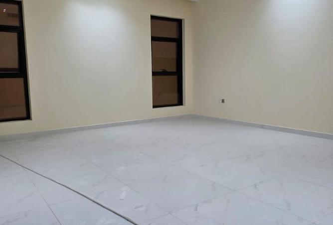 74234743 - Property Image 3