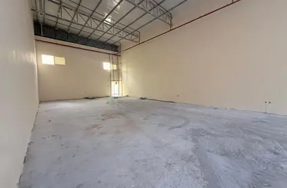 Warehouse - Studio - 1 Bathroom for rent in Umm Al Thuoob - Umm Al Quwain