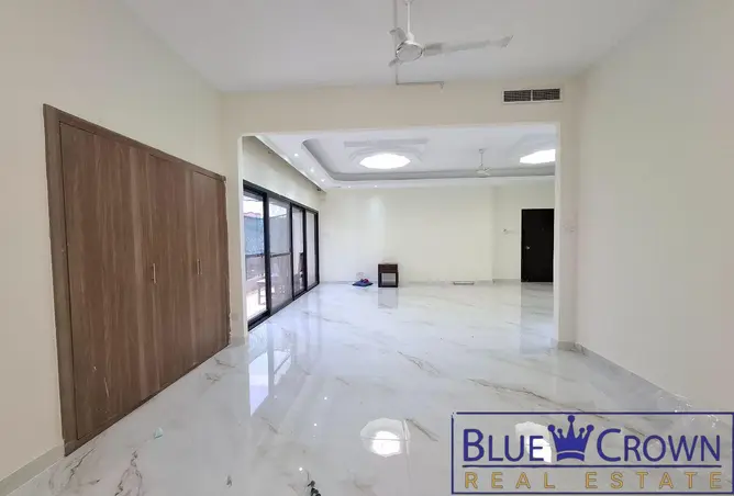 152813367 - Property Image 3