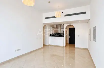 Apartment - 1 Bedroom - 1 Bathroom for rent in Romaithi Building - Al Jaddaf - Dubai