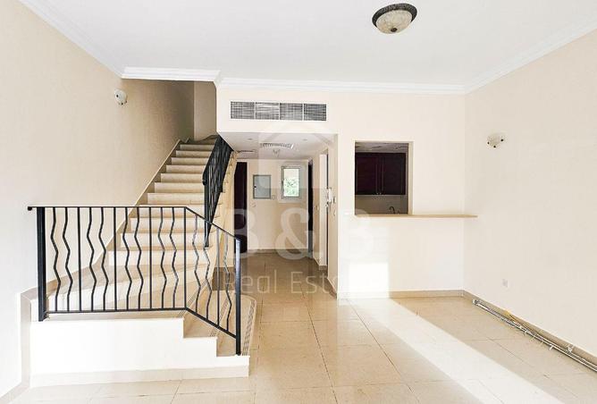 78182786 - Property Image 3