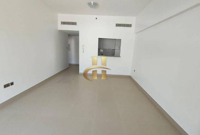 98273800 - صورة العقار 3