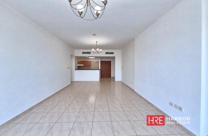 Apartment - 2 - 2 for sale in Skycourts Tower D - Skycourts Towers - Dubai Land Residence Complex - Dubai Apartment - 2 - 2 for sale in Skycourts Tower D - Skycourts Towers - Dubai Land Residence Complex - Dubai
