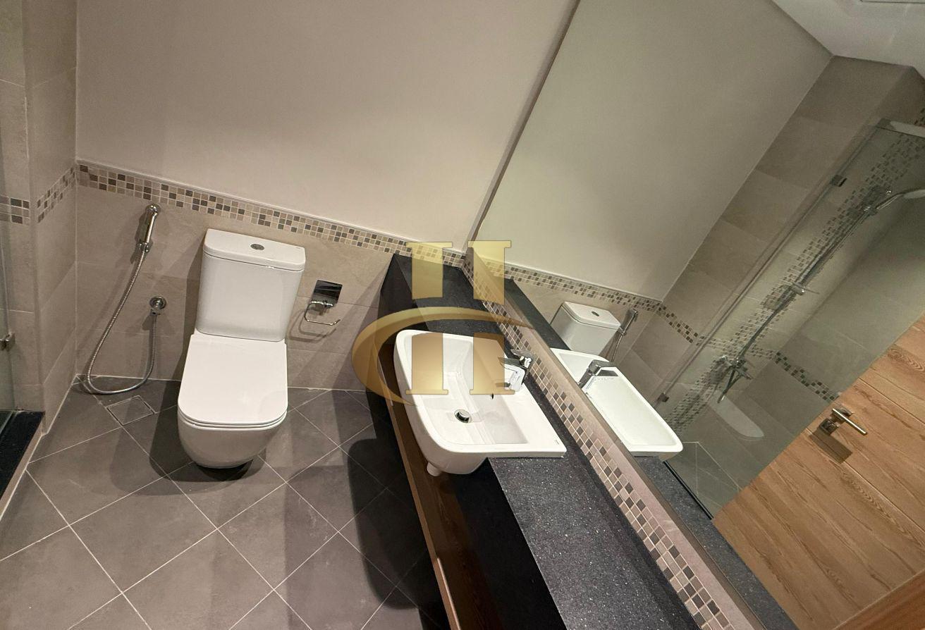 Fully furnished | Direct access to pool | Vacant photo 8
