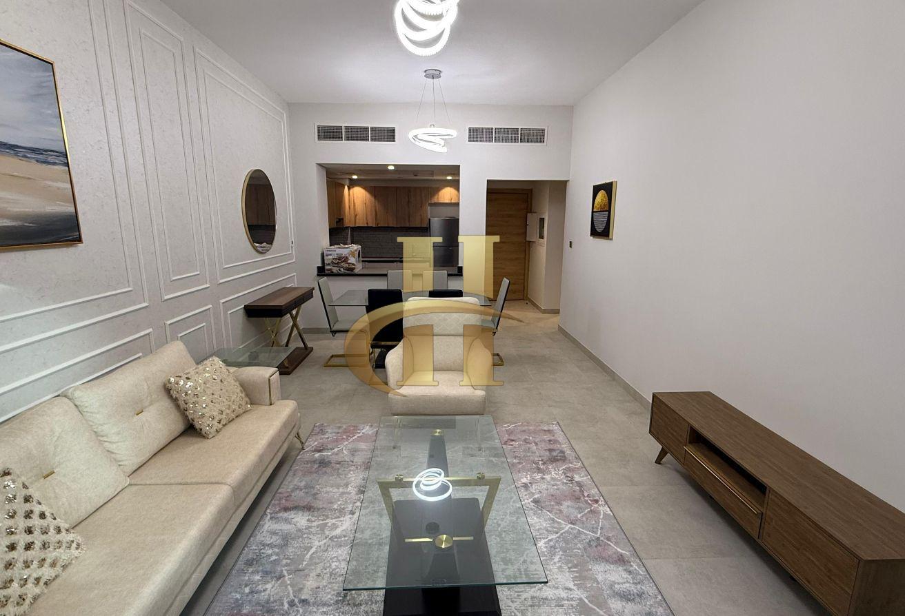 Fully furnished | Direct access to pool | Vacant photo 2