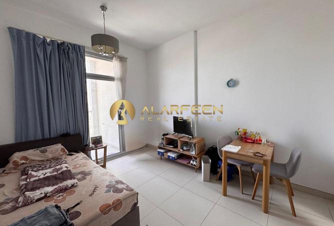 94004436 - Property Image 3