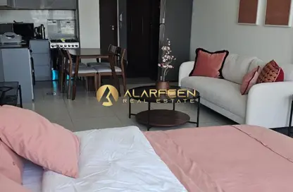 Apartment - 1 Bathroom for rent in Living Garden 2 - District 14 - Jumeirah Village Circle - Dubai