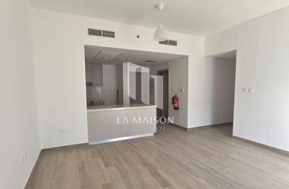 Apartment - 2 - 2 for rent in Waters Edge - Yas Island - Abu Dhabi