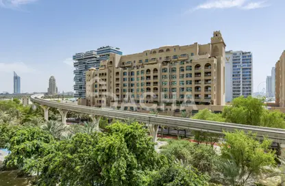 Apartment - 1 Bedroom - 2 Bathrooms for rent in Al Hamri - Shoreline Apartments - Palm Jumeirah - Dubai