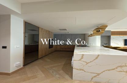 Apartment - 2 Bedrooms - 3 Bathrooms for rent in Al Khudrawi - Shoreline Apartments - Palm Jumeirah - Dubai