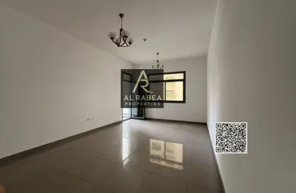 Apartment - 2 Bedrooms - 2 Bathrooms for rent in Gulfa Towers - Al Rashidiya 1 - Al Rashidiya - Ajman
