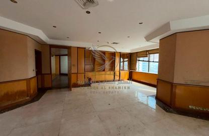 Office Space - Studio - 2 Bathrooms for rent in Al Majaz 1 - Al Majaz - Sharjah