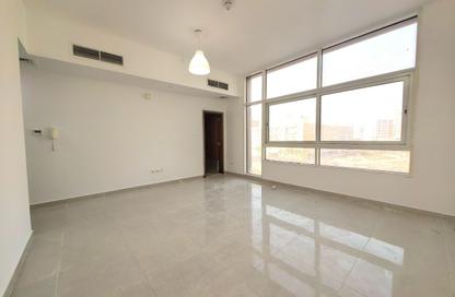Apartment - Studio - 1 for rent in NR 4 - International City Phase 2 - Dubai Apartment - Studio - 1 for rent in NR 4 - International City Phase 2 - Dubai