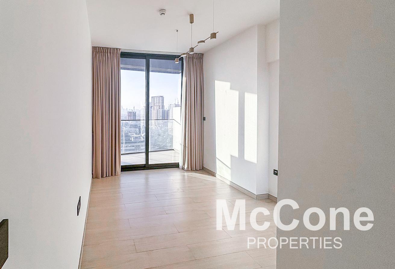 Luxury Living | Elegant Interiors | Spacious Unit photo 9