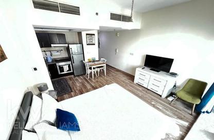 Apartment - Studio - 1 Bathroom for sale in The Point - Dubai Marina - Dubai