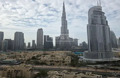 Apartment - 2 Bedrooms - 2 Bathrooms for rent in Burj Royale - Downtown Dubai - Dubai