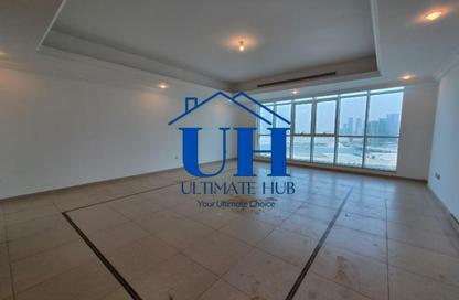 Apartment - 3 - 4 for rent in Mina Road - Tourist Club Area - Abu Dhabi