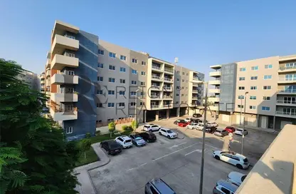 Apartment - 3 Bedrooms - 4 Bathrooms for sale in Tower 28 - Al Reef Downtown - Al Reef - Abu Dhabi