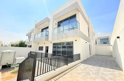 Villa - 5 Bedrooms - 6 Bathrooms for rent in Abu Hail Road - Abu Hail - Deira - Dubai Villa - 5 Bedrooms - 6 Bathrooms for rent in Abu Hail Road - Abu Hail - Deira - Dubai