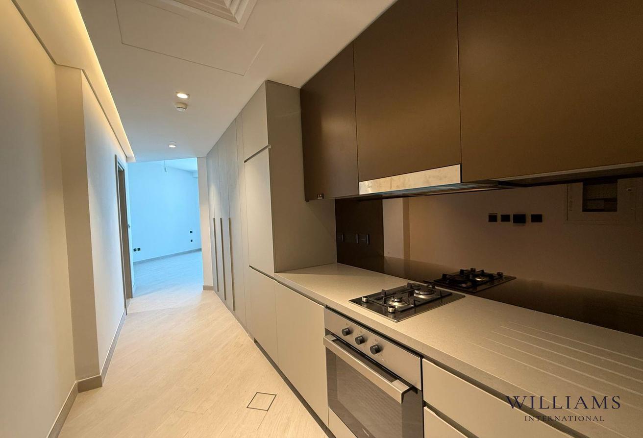 HIGH FLOOR | UNFURNISHED | BRAND NEW photo 5