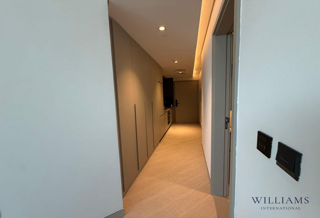 HIGH FLOOR | UNFURNISHED | BRAND NEW photo 4
