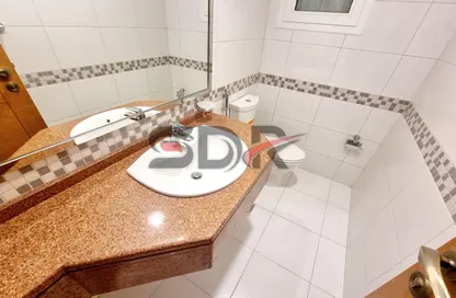 Apartment - 2 Bedrooms - 3 Bathrooms for rent in Montazah Tower - Khalidiya Street - Al Khalidiya - Abu Dhabi