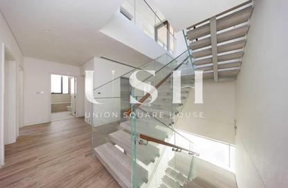 Villa - 4 - 5 for sale in Nad Al Sheba Gardens 2 - Nad Al Sheba Gardens - Nad Al Sheba 1 - Nad Al Sheba - Dubai