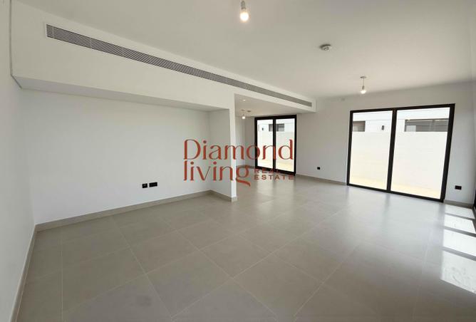 65153574 - Property Image 3