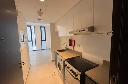 شقة - 1 حمام للايجار في ذا سولو - الجادة - الشارقة